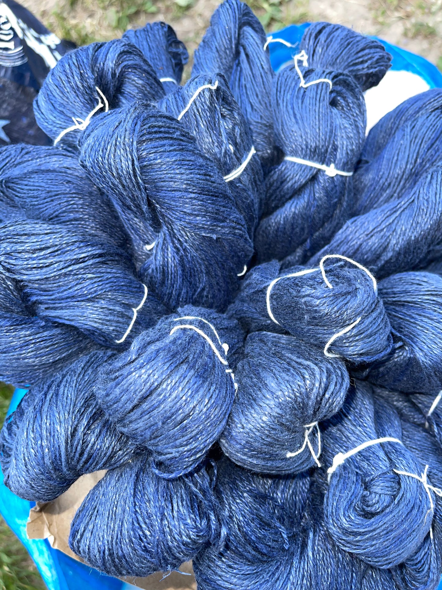 100% Linen 300yds Sport