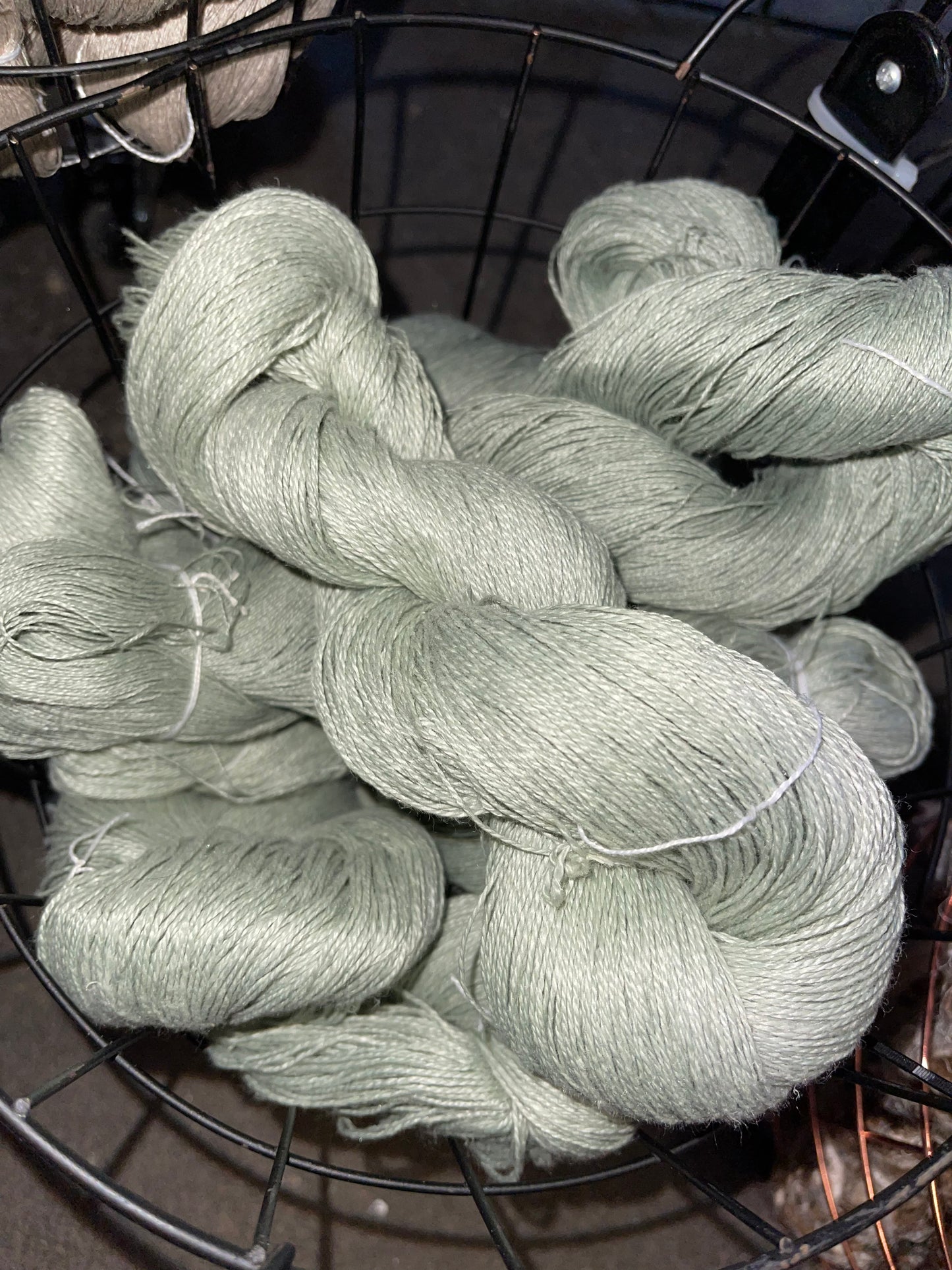 100% Linen 500yds Fingering