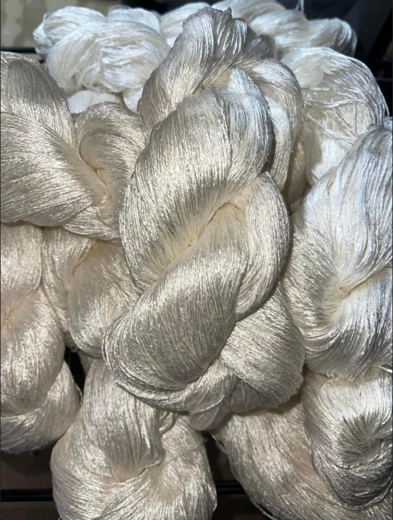 100% MULBERRY reeled SILK 500yds Fingering