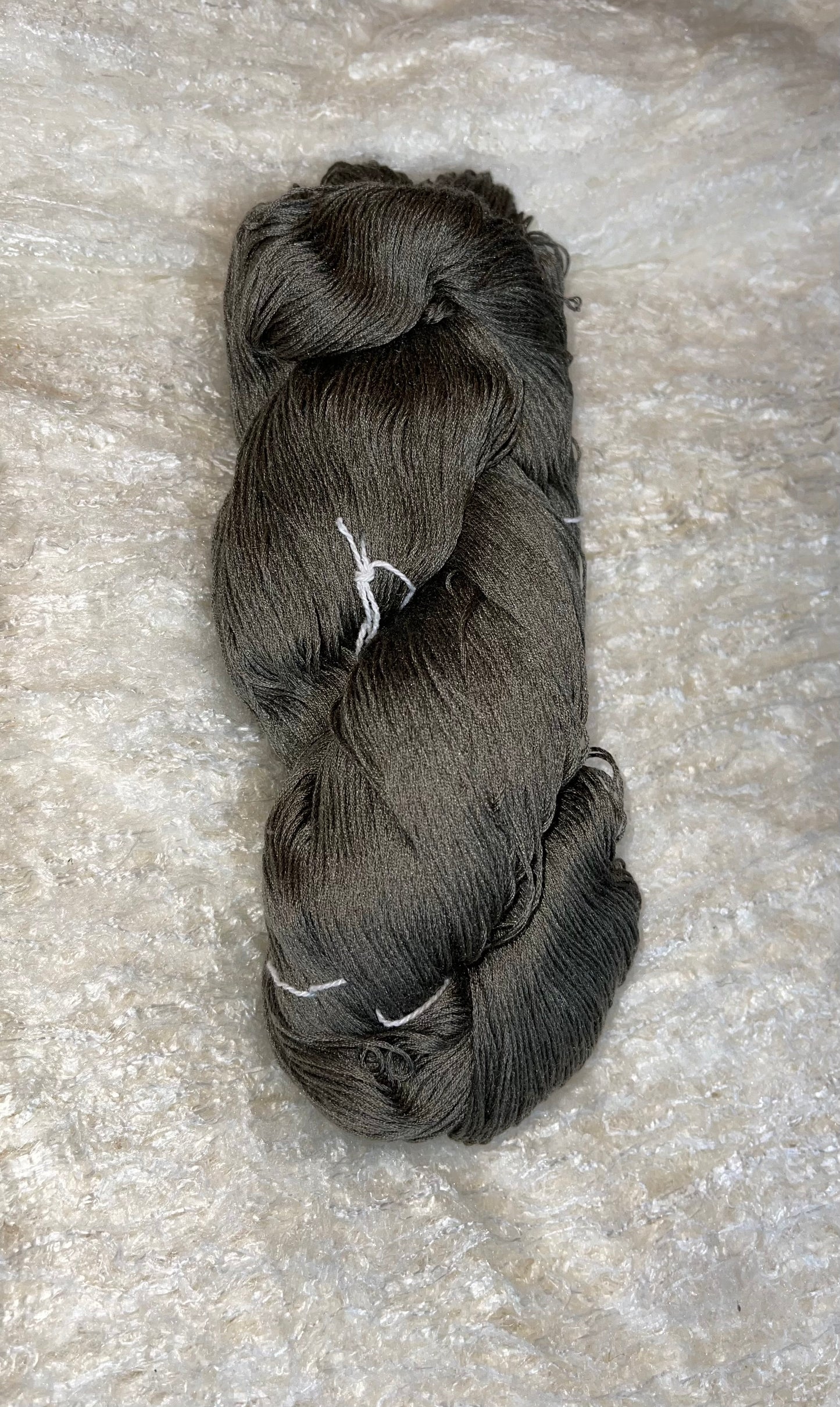 100% TUSSAH SILK 500yds FINGERING