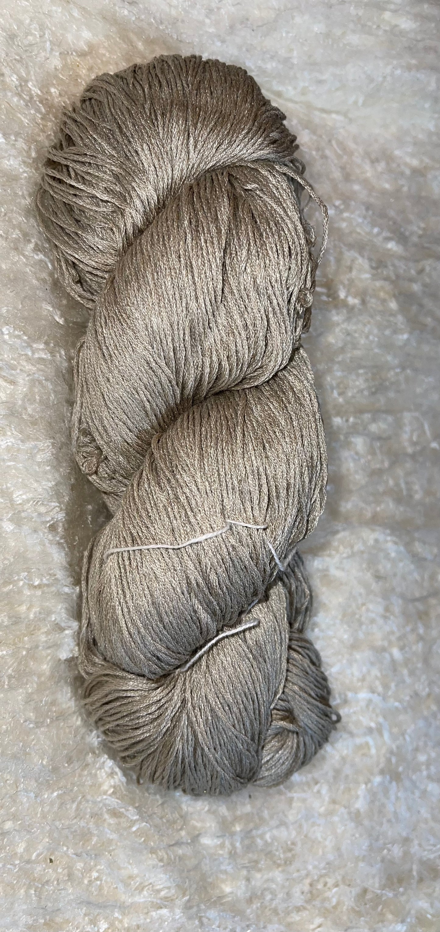 100% TUSSAH SILK 500yds FINGERING
