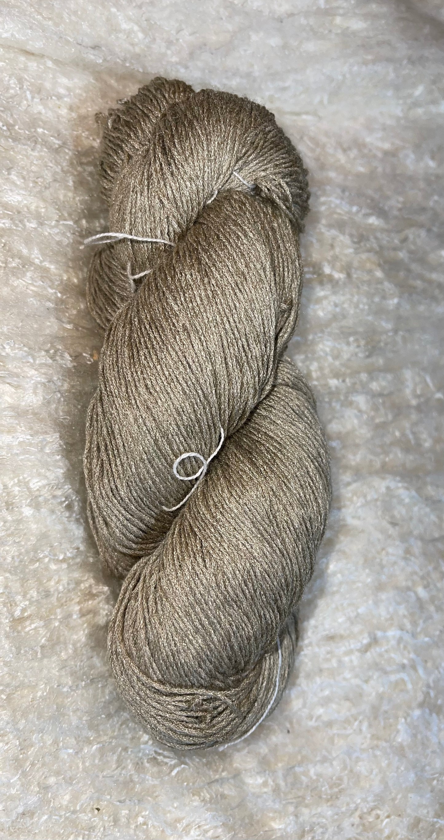 100% TUSSAH SILK 500yds FINGERING